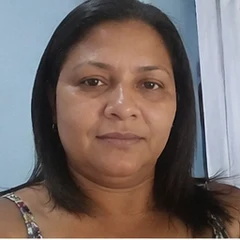 Larissa T.